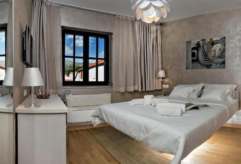 اتاق لوکس, Villa Luna Trogir