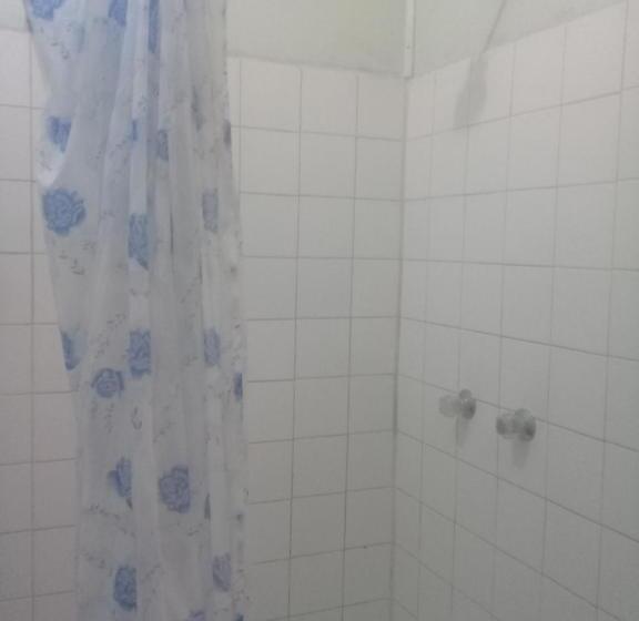 سوییت, Rekona Lodge