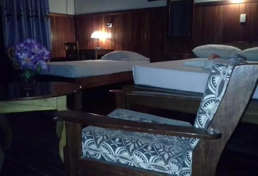 سوییت, Rekona Lodge