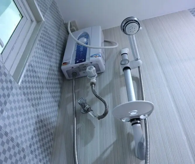اتاق خانوادگی, Ea Apartelle Metro Vigan