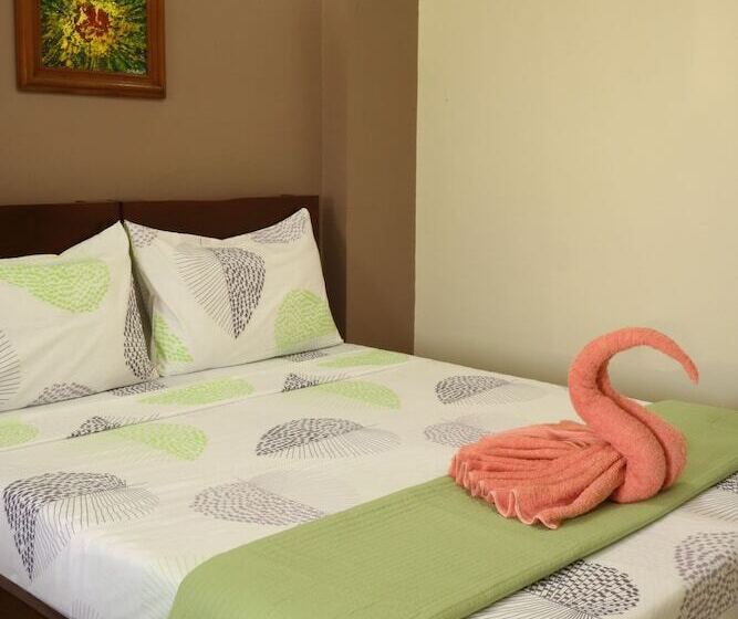 اتاق خانوادگی, Ea Apartelle  Metro Vigan