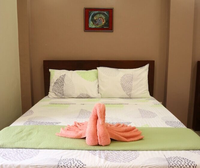 Семейный Номер, Ea Apartelle  Metro Vigan