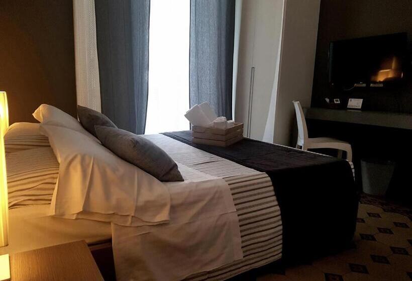 اتاق استاندارد با بالکن, Ottomood Ala Ovest Catania Centro