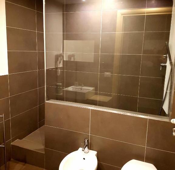 اتاق استاندارد سه تخته با بالکن, Ottomood Ala Ovest Catania Centro