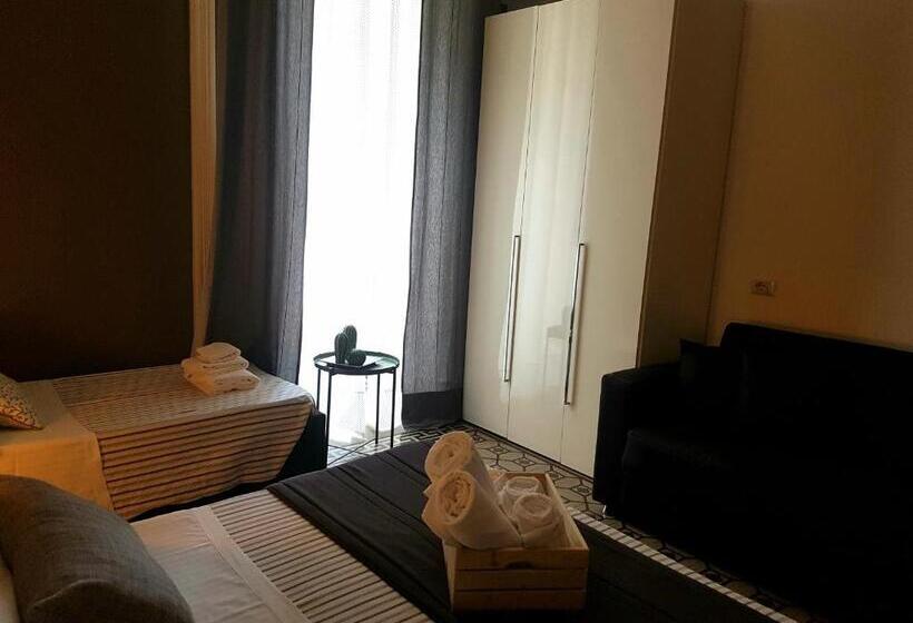 اتاق استاندارد سه تخته با بالکن, Ottomood Ala Ovest Catania Centro