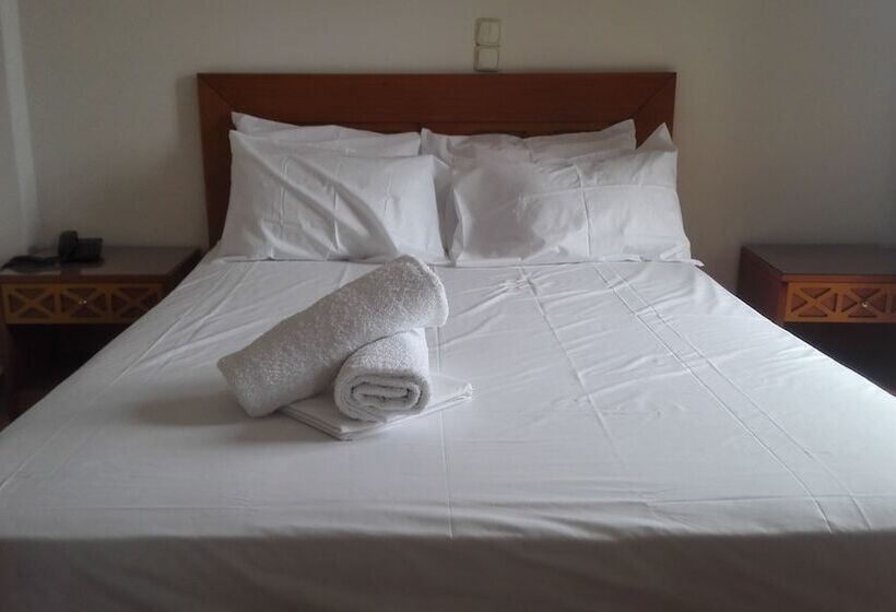 חדר סטנדרט יחיד, Glaros