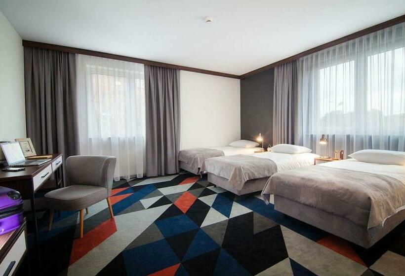 スタンダードトリプルルーム, Vulcan