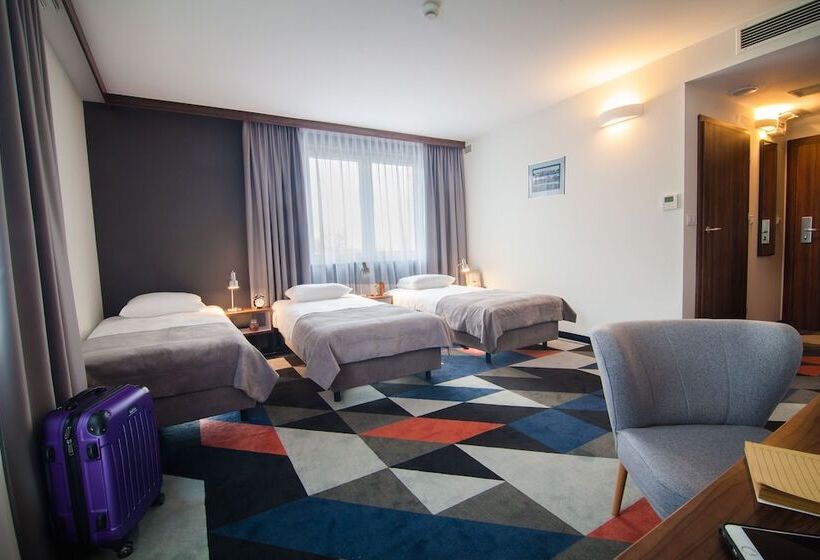 スタンダードトリプルルーム, Vulcan