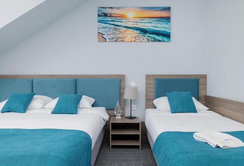 Номер Стандарт Трехместный, Azul