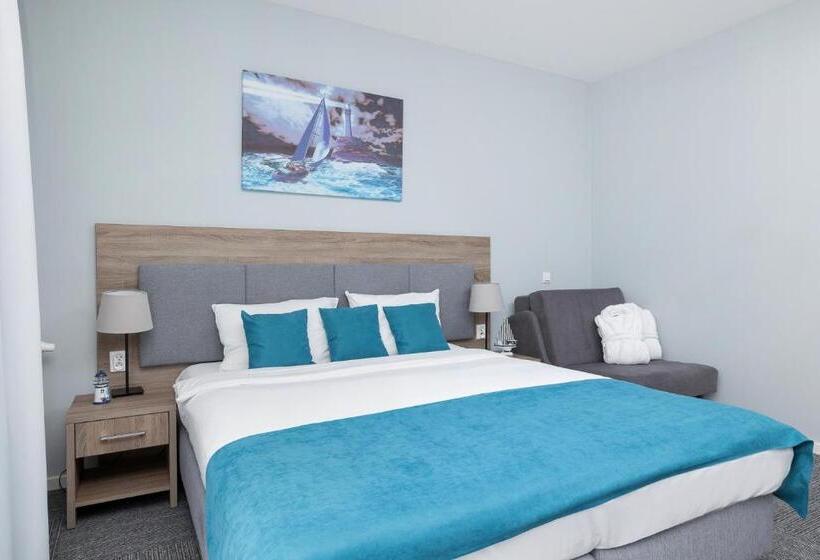 Номер Deluxe, Azul