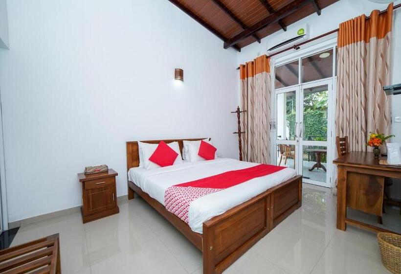 Quarto Superior, Dazzling Villa