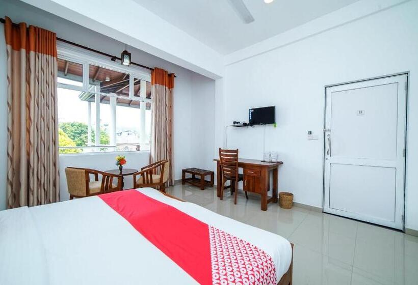 Quarto Superior, Dazzling Villa