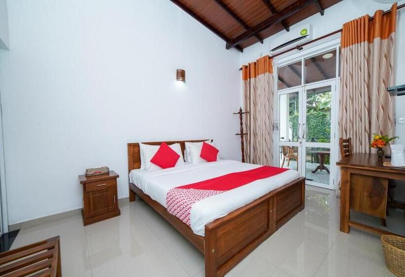 Quarto Deluxe com Sacada, Dazzling Villa