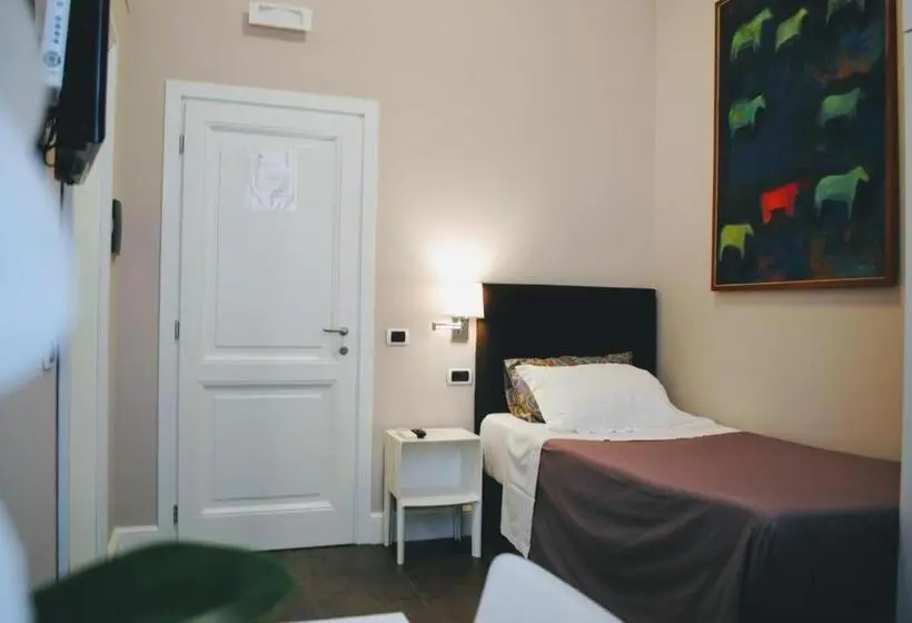 اتاق لوکس یک تخته, Guest House Cavour 278