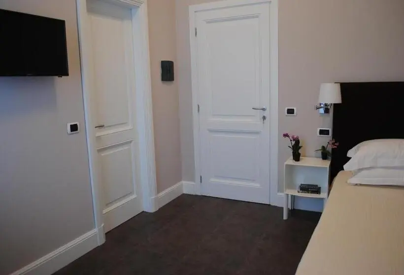 اتاق لوکس یک تخته, Guest House Cavour 278