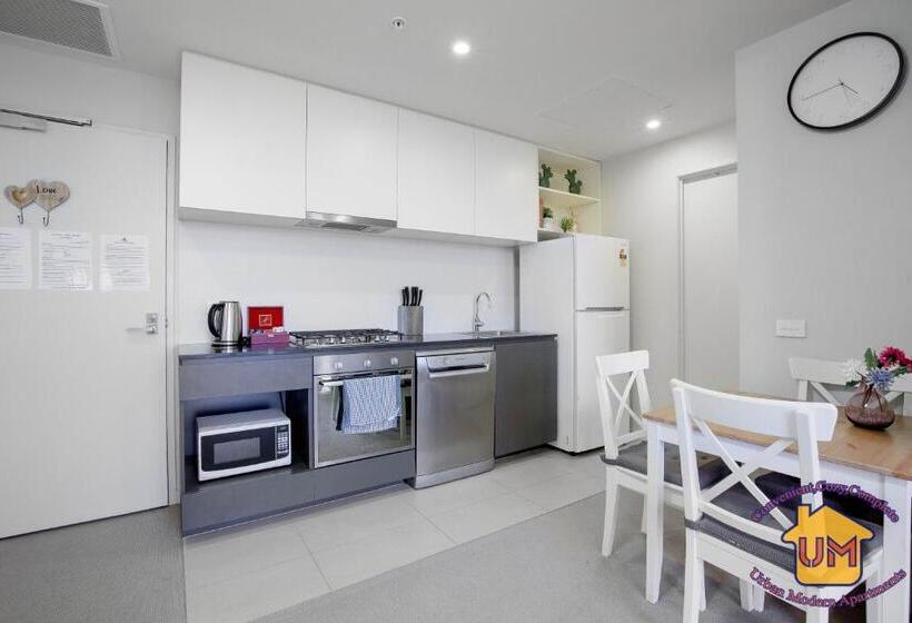 Апартаменты 1 Спальня, Aussie Escape Apartments Skyline Collins Tower