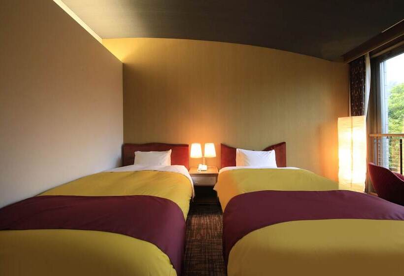 غرفة قياسية, Hakone Fuga