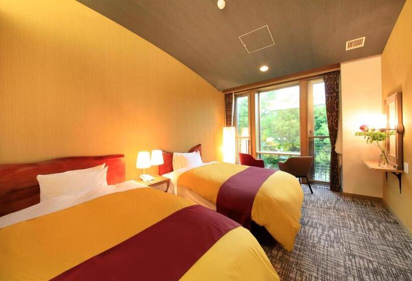 غرفة قياسية, Hakone Fuga