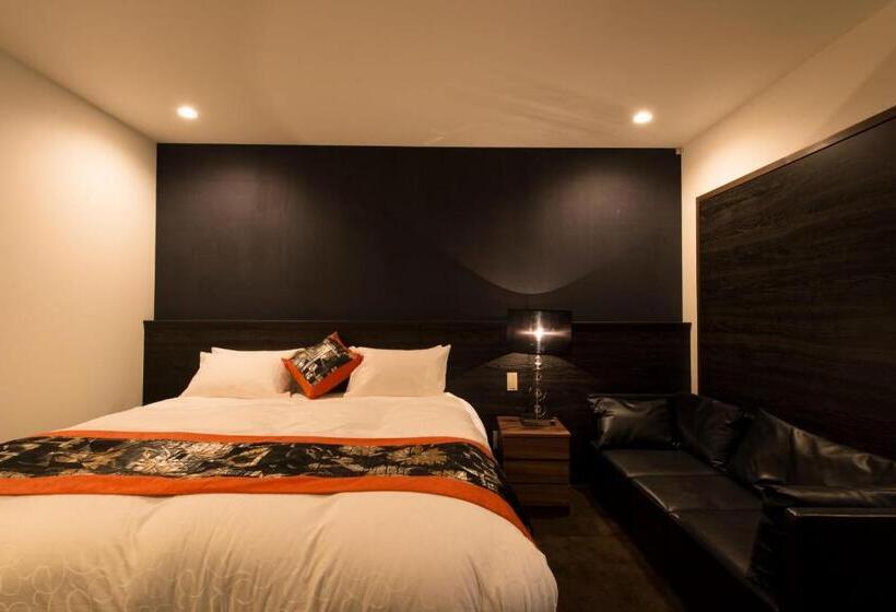 Номер Deluxe, Kamishichiken Oku