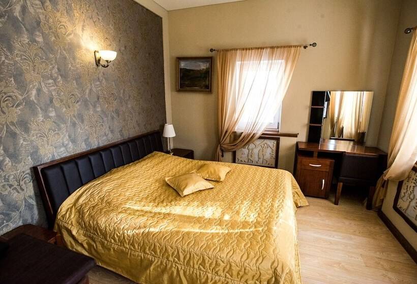 سوییت جونیور, Nachalnik Kamchatki