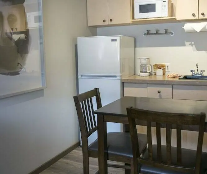 Standard-studio Parivuode, Yamnuska Suites