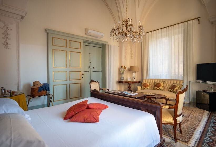 سوییت جونیور با چشم‌انداز شهر, Palazzo Guido