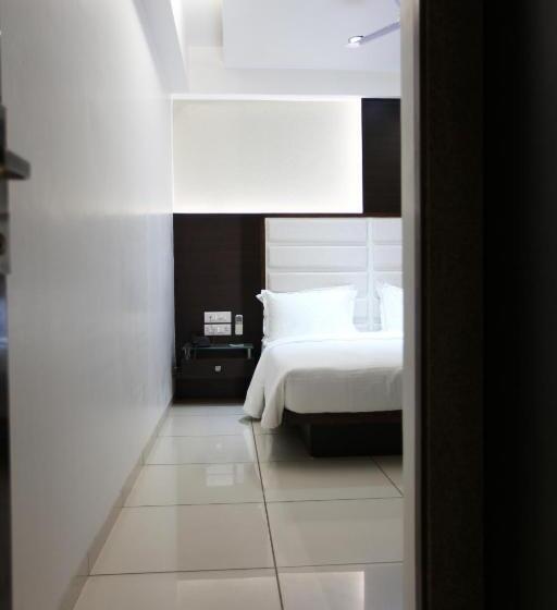 Chambre Executive, Atithi The