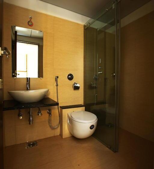 Chambre Deluxe, Atithi The