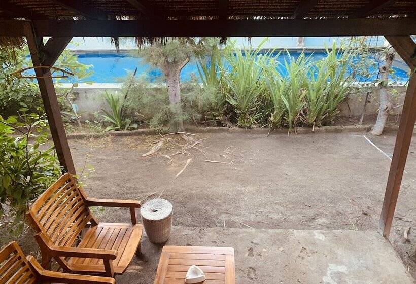 스탠다드 방갈로, Damai Bungalows