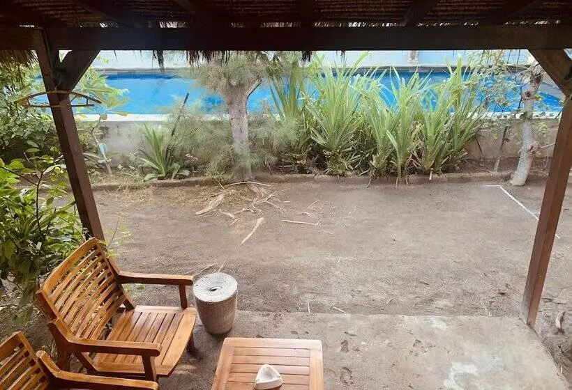 スタンダードバンガロー, Damai Bungalows