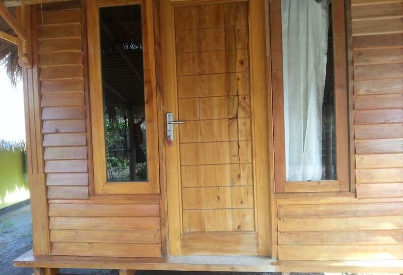 Бунгало Стандарт, Damai Bungalows