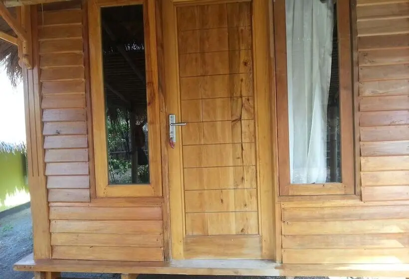 スタンダードバンガロー, Damai Bungalows