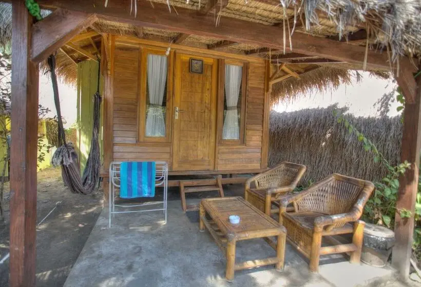 スタンダードバンガロー, Damai Bungalows