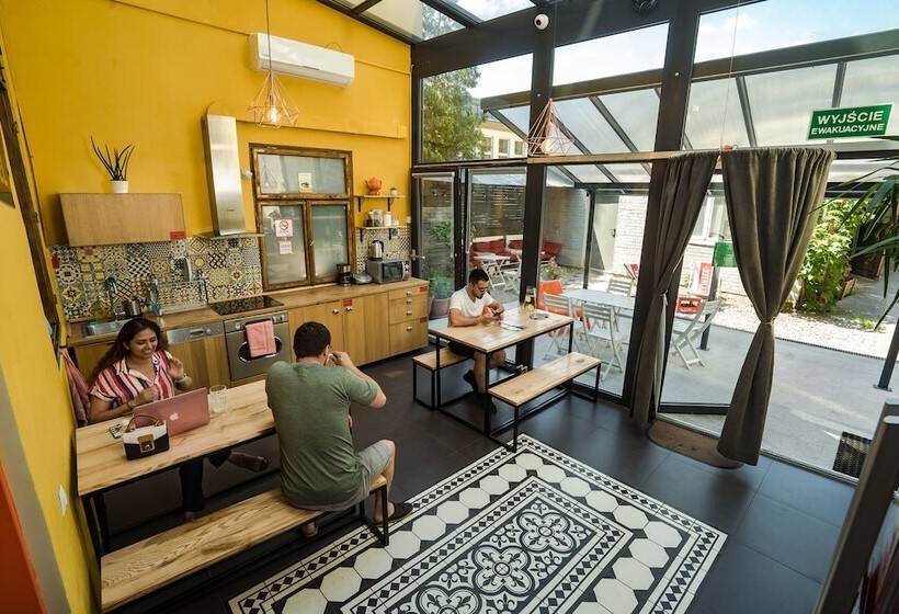 חדר סטנדרט, Oki Doki Old Town