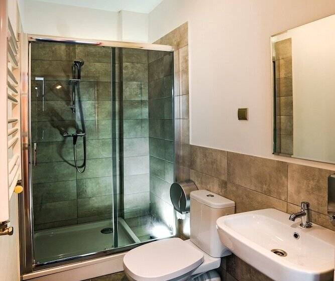 חדר סטנדרט, Oki Doki Old Town