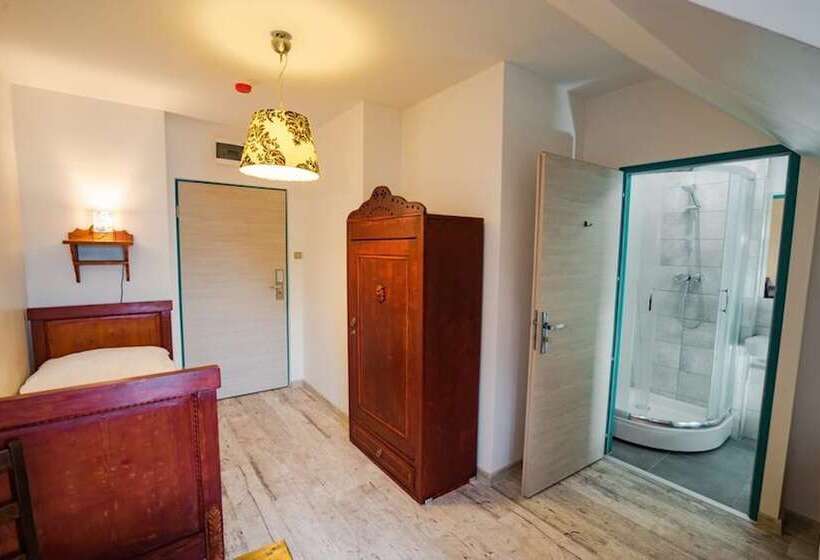 חדר סטנדרט, Oki Doki Old Town