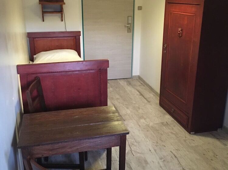 חדר סטנדרט, Oki Doki Old Town