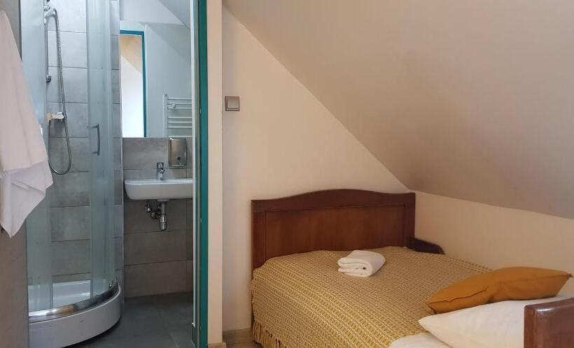 חדר סטנדרט, Oki Doki Old Town