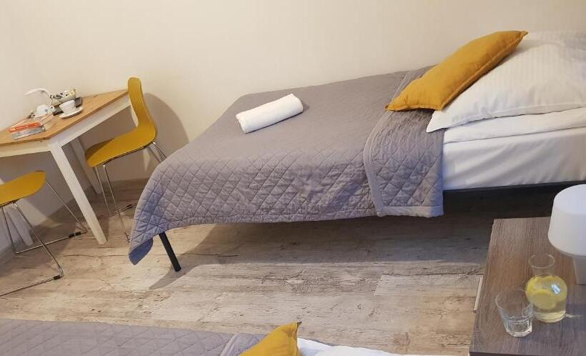 חדר סטנדרט חדר אמבטיה משותף, Oki Doki Old Town