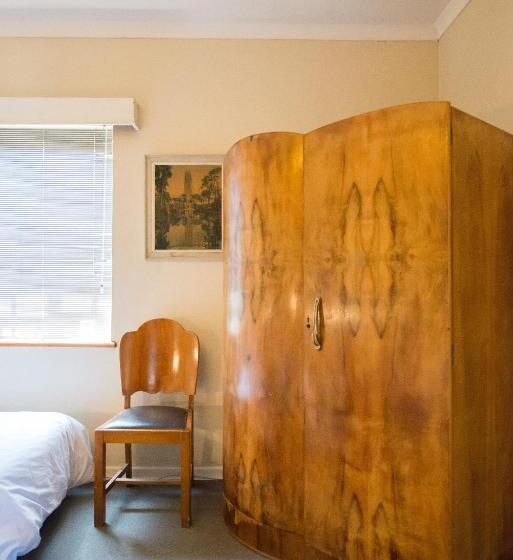 غرفة قياسية ثلاثية, Classic Lodge   Cape Dutch Quarters