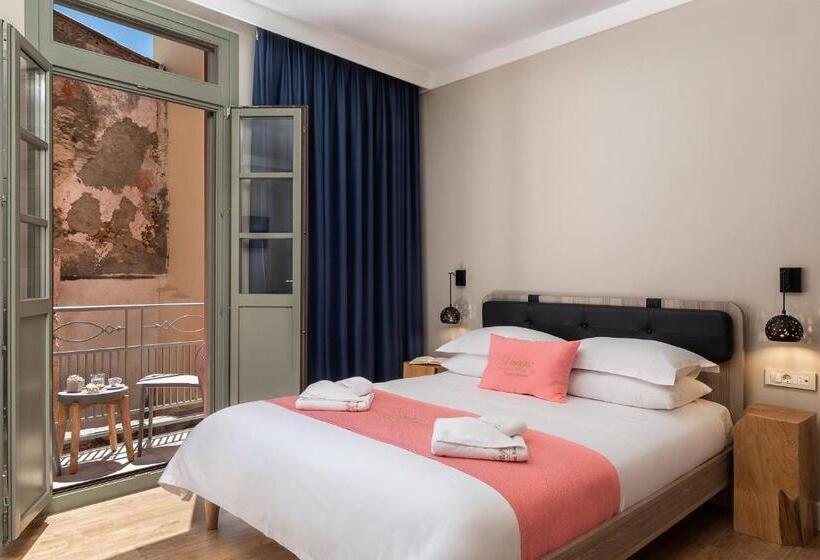 Chambre Quadruple Deluxe, Viaggio Elegant Rooms