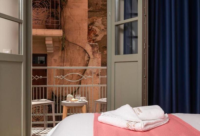 Chambre Quadruple Deluxe, Viaggio Elegant Rooms