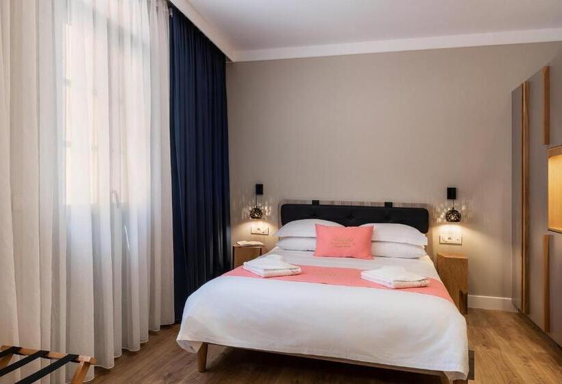 Chambre Quadruple Deluxe, Viaggio Elegant Rooms