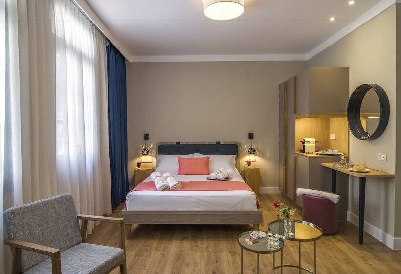 Chambre Quadruple Deluxe, Viaggio Elegant Rooms