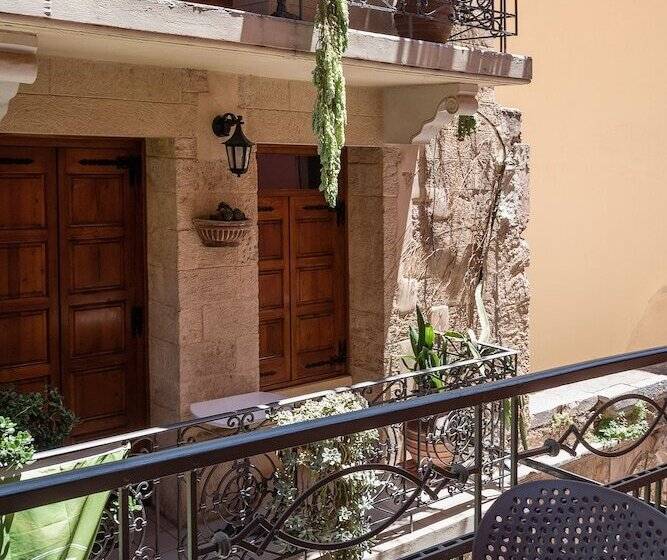 Chambre Deluxe avec Balcon, Viaggio Elegant Rooms