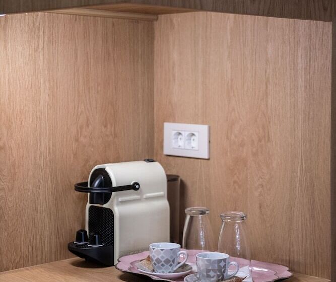 غرفة ديلوكس مزودة بشرفة, Viaggio Elegant Rooms