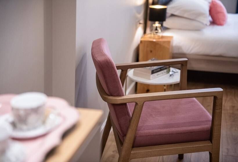 غرفة ديلوكس مزودة بشرفة, Viaggio Elegant Rooms