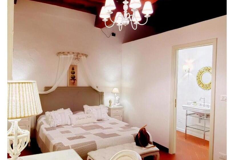 اتاق لوکس, La Butterfly Relais