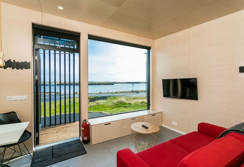 کابین, Harbour View