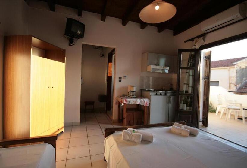 Студия Стандарт, Chania Rooms